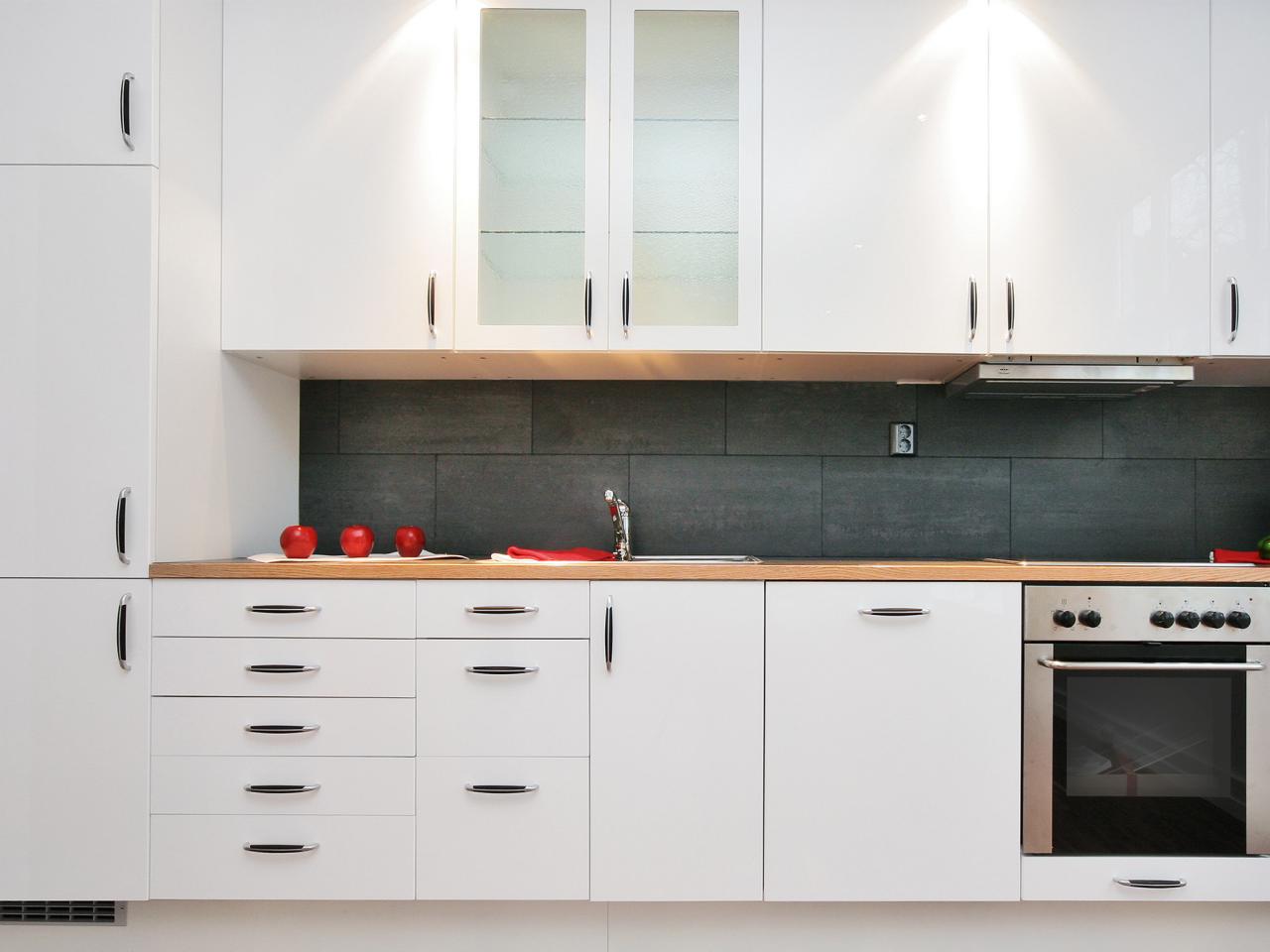 one-wall kitchen layout