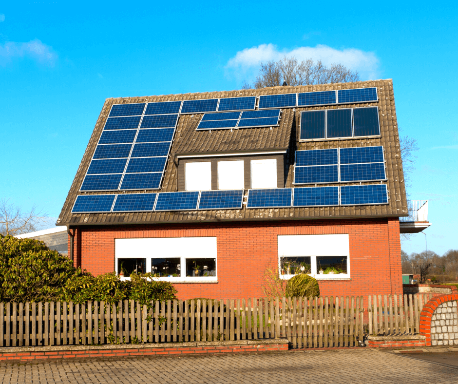 Hvordan sommeren påvirker energiproduksjonen til solcellepaneler